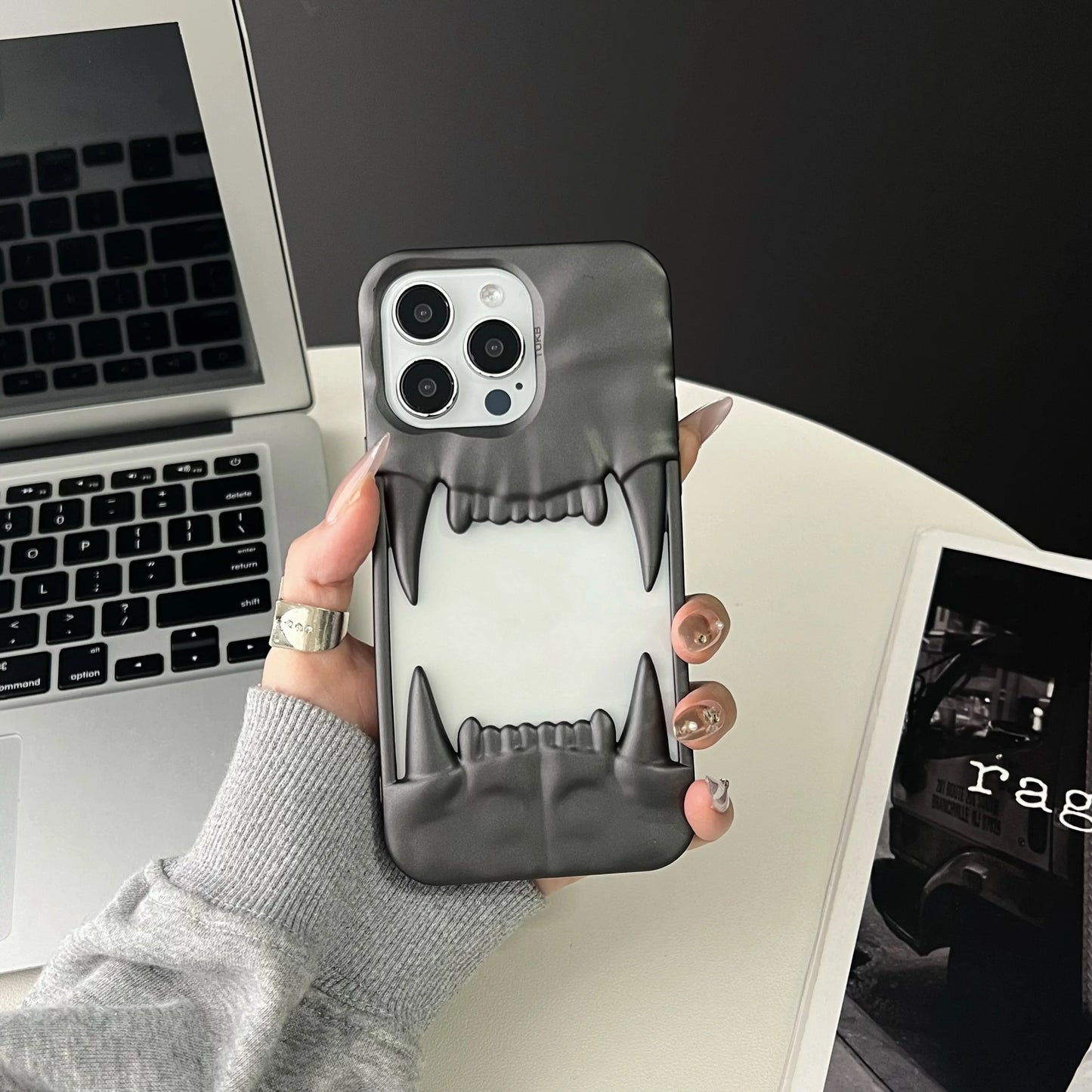 Vampire Case (NEW)